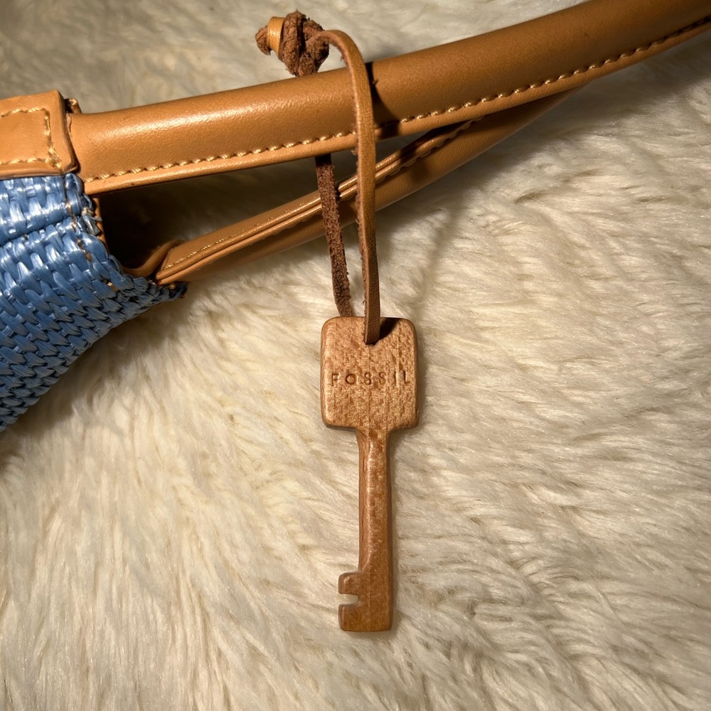 Fossil Woven Straw Purse Bag | Blue | - Picture 5 of 9